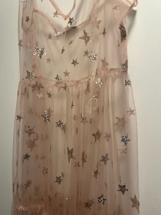 Lirika Matoshi pink star dress - Picture 3 of 6